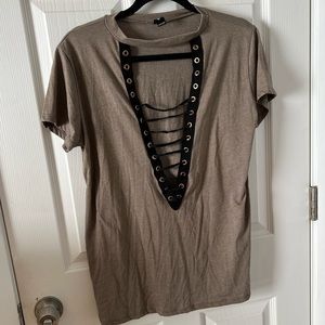 Size medium/large Windsor tshirt open vneck. This has a tan olive green tone